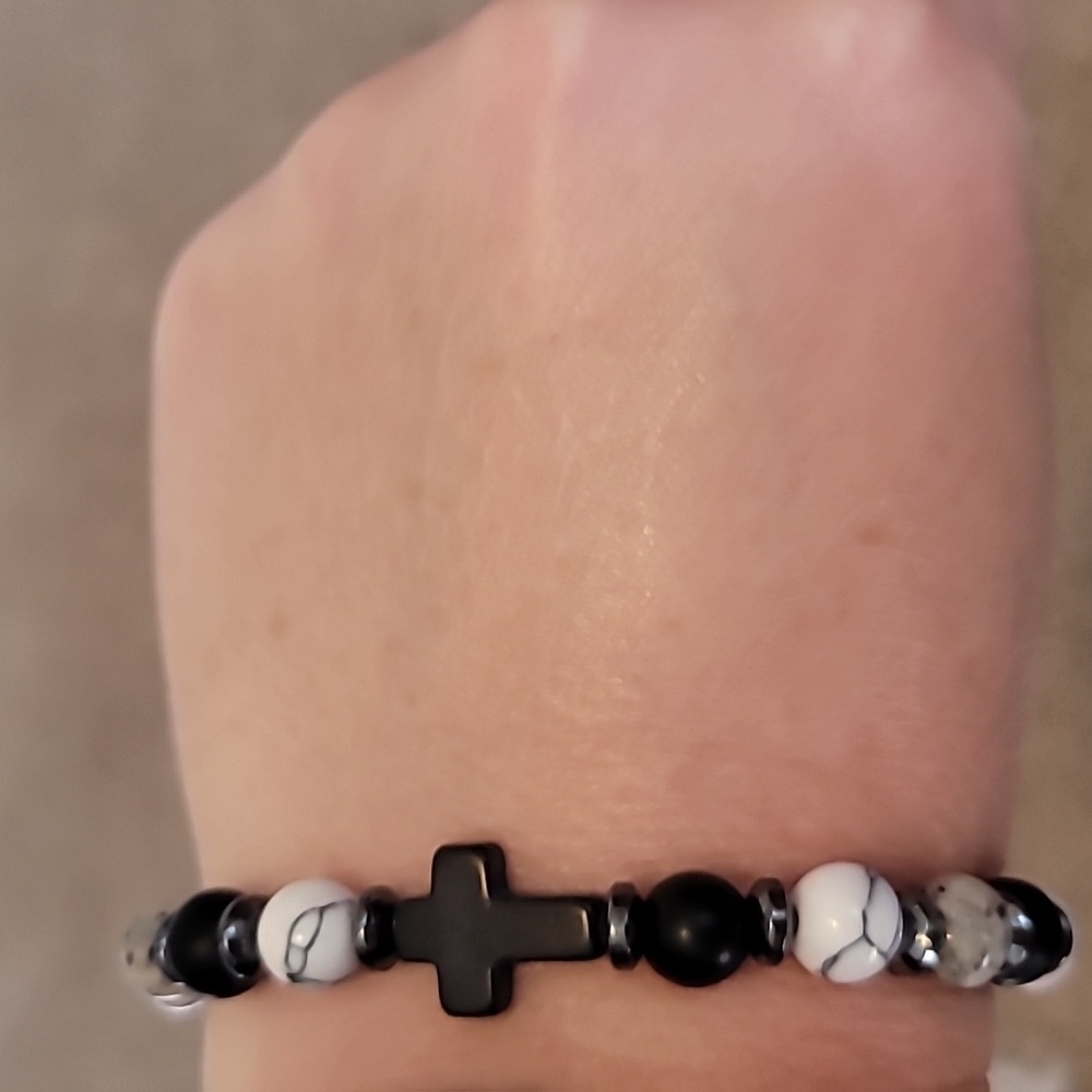 NEW-Mixed Color Round Beads Vintage Elegant Beaded - 8mm Cross NWT